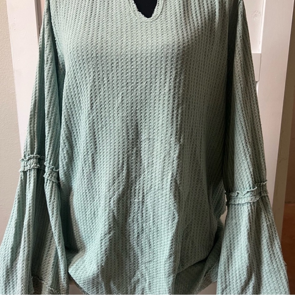 Easel Green Bell Sleeve Blouse with Ribbed Ruched Design
